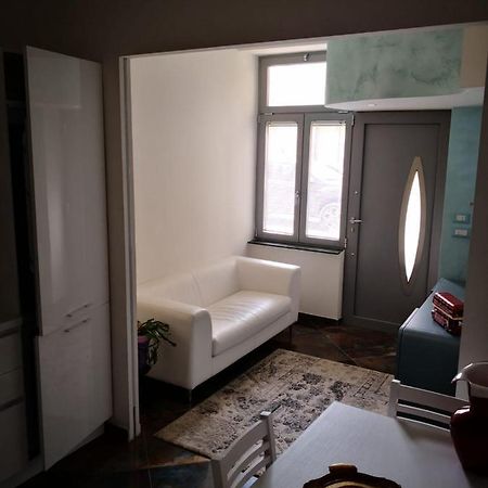 La Casa Di Valentina Apartment Vado Ligure Bagian luar foto