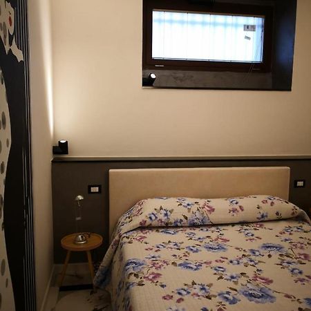 La Casa Di Valentina Apartment Vado Ligure Bagian luar foto