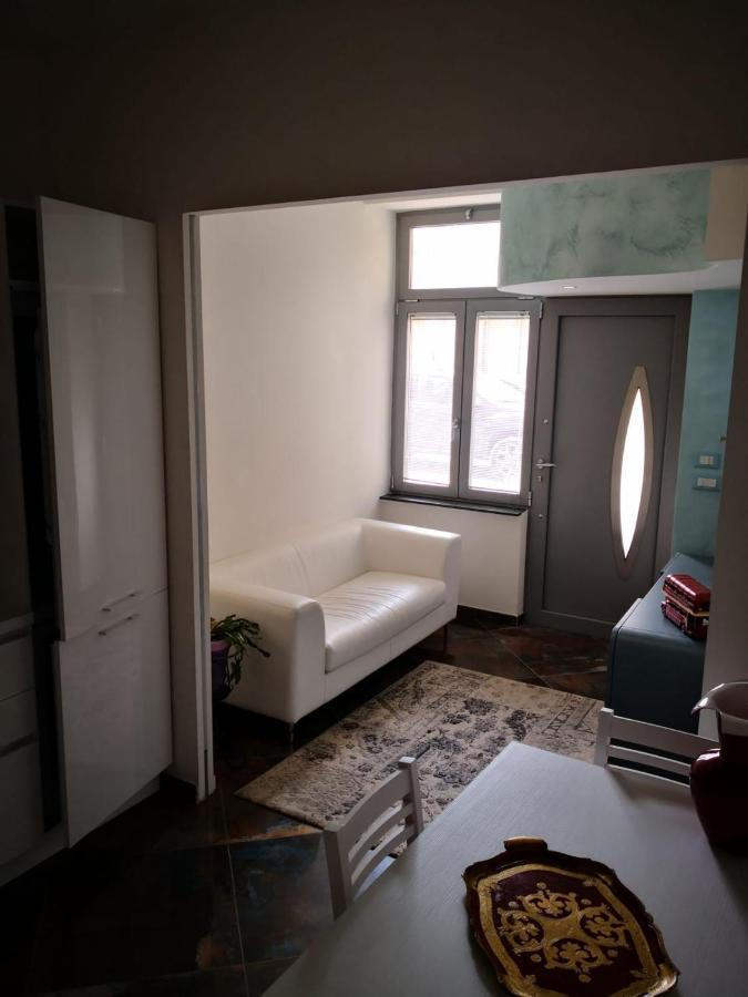 La Casa Di Valentina Apartment Vado Ligure Bagian luar foto